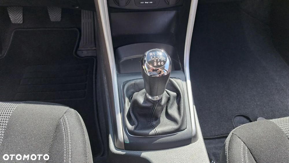 Hyundai i30 1.6 Comfort - 14