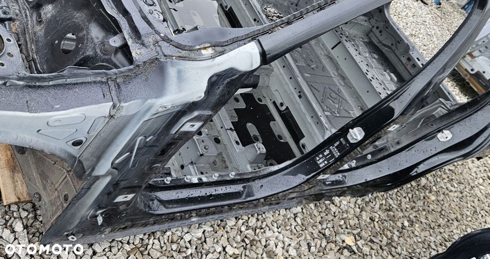 bmw x1 f48 ćwiartka lewa próg lewy długi słupek a b - 1