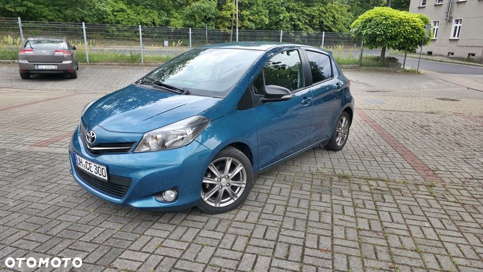 Toyota Yaris 1.33 Premium - 6