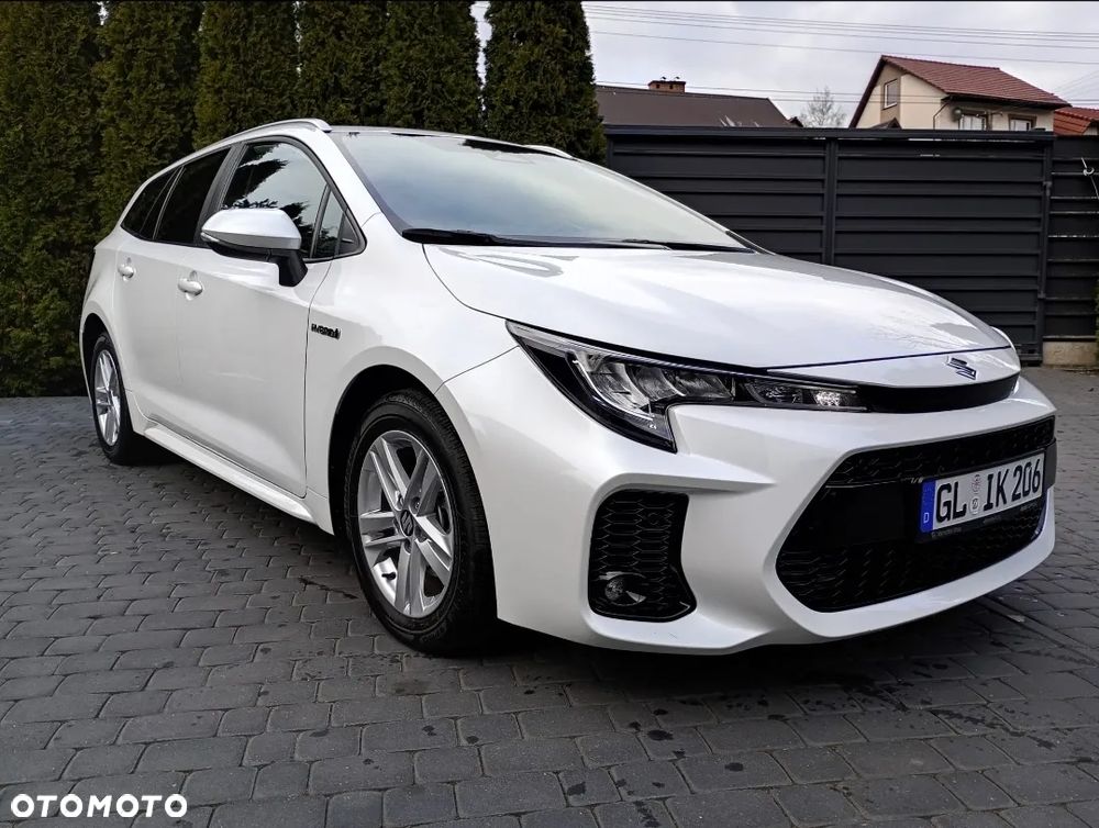 Suzuki Swace 1.8 Hybrid Premium Plus CVT - 3