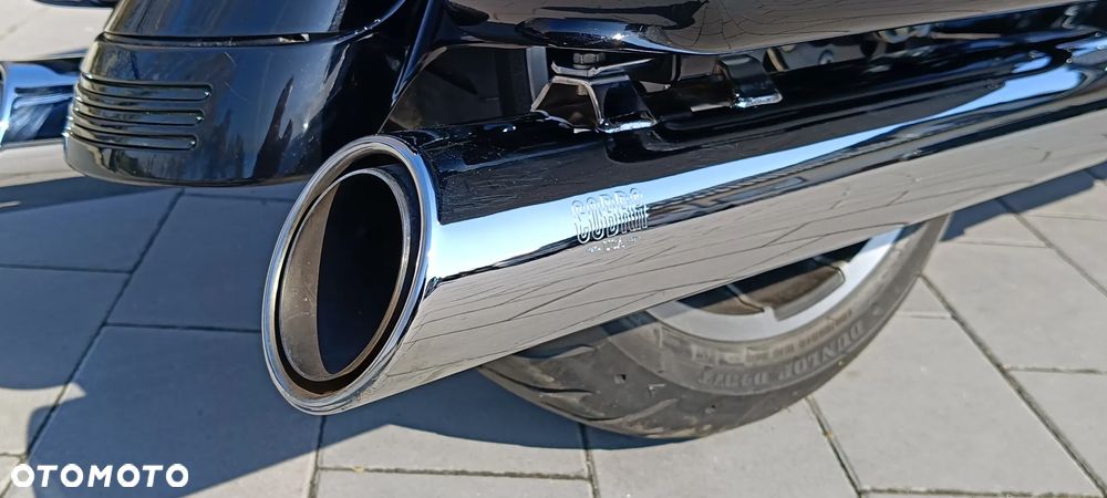 Harley-Davidson Touring Street Glide - 29