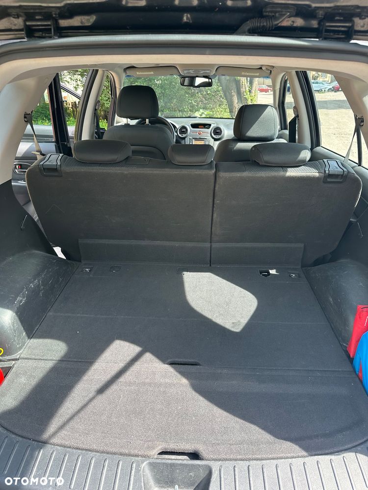 Kia Carens 2.0 CRDi Freedom - 9
