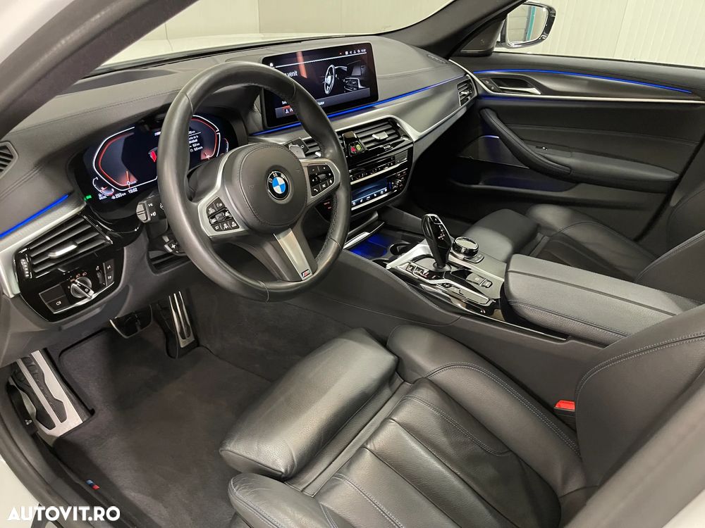 BMW Seria 5 530d xDrive Touring Aut. M Sport Edition - 5