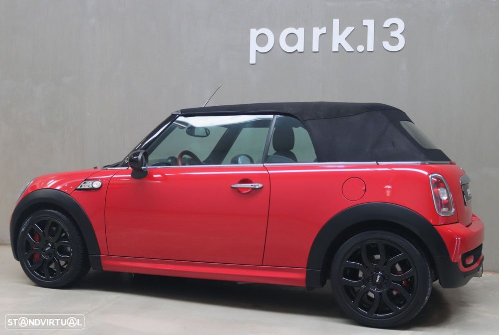 MINI Cabrio John Cooper Works - 36