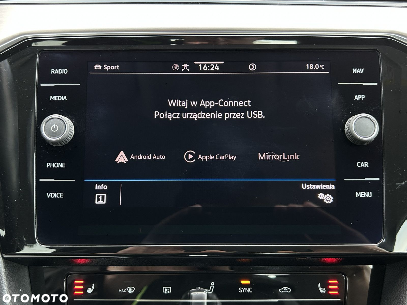 Volkswagen Passat 1.5 TSI EVO Elegance DSG - 31