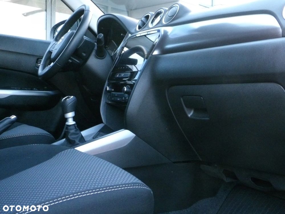 Suzuki Vitara 1.4 Boosterjet Premium 2WD - 17