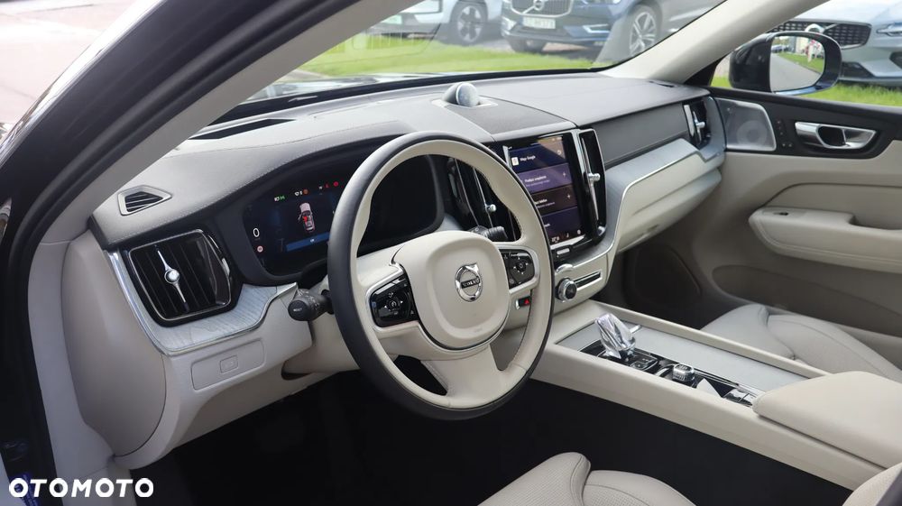 Volvo XC 60 B5 B AWD Ultra Dark - 13