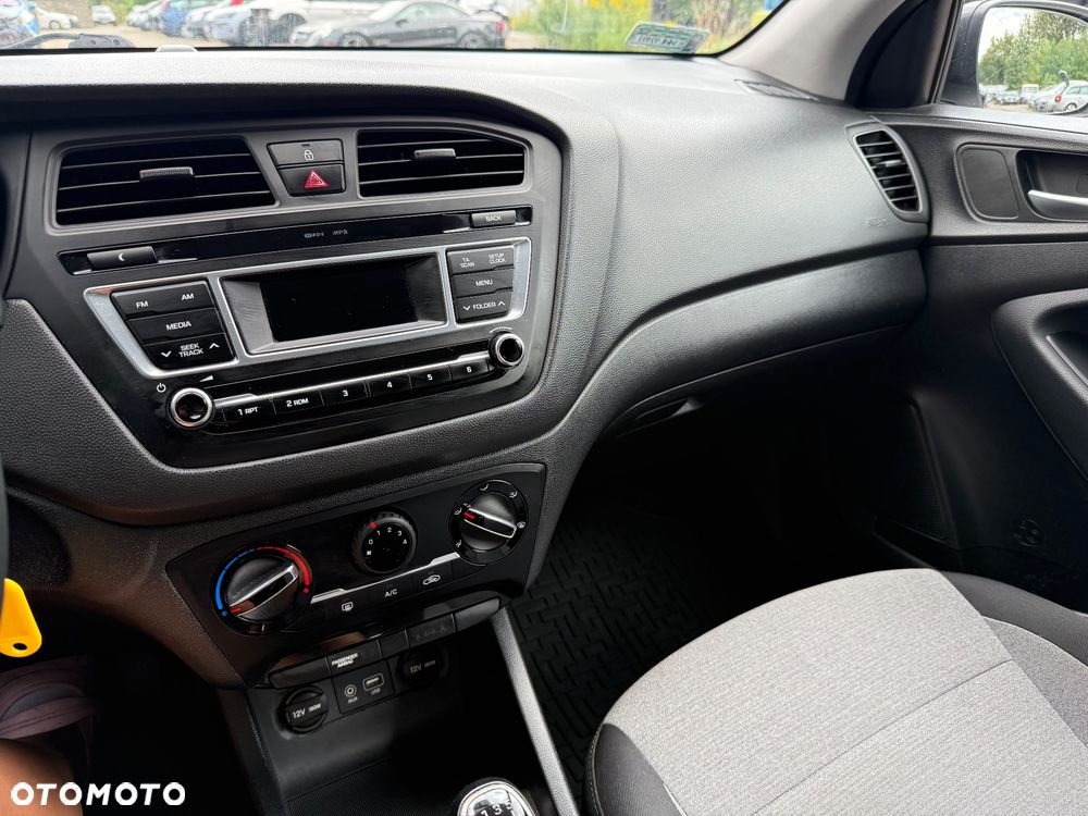 Hyundai i20 1.1 CRDi BlueDrive Comfort - 16