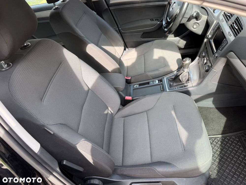 Volkswagen Golf 1.6 TDI BMT Comfortline - 13