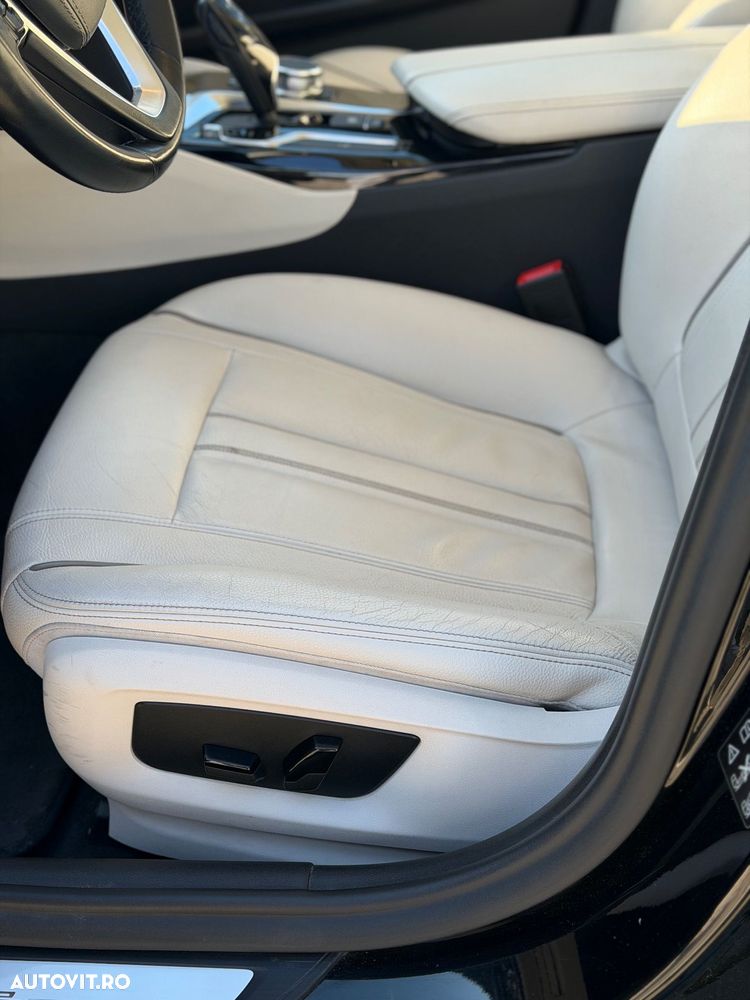 BMW Seria 5 530i xDrive AT - 15