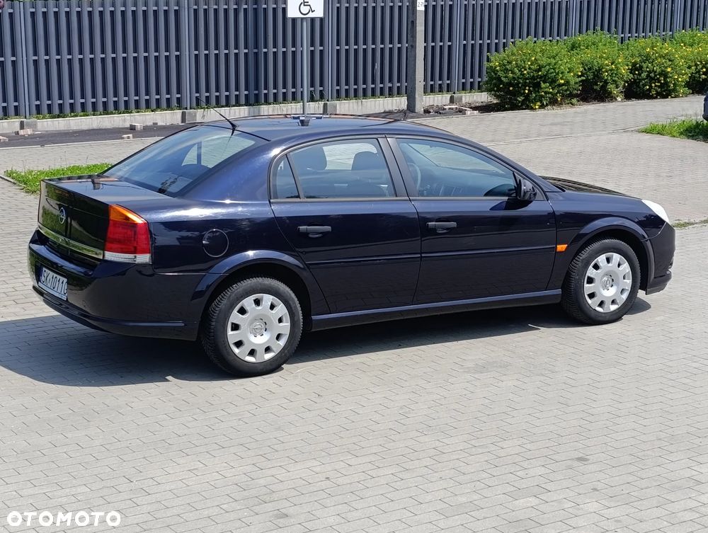 Opel Vectra 1.8 Essentia - 25