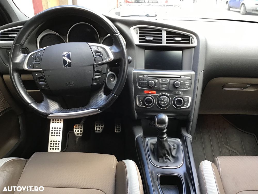 Citroën DS4 HDi 110 Chic - 6