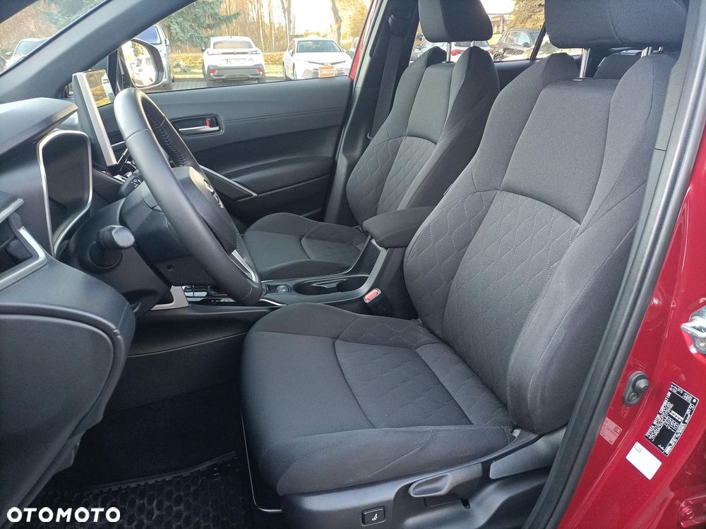 Toyota Corolla Cross - 9