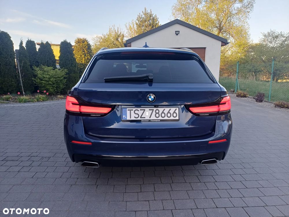 BMW Seria 5 520d M Sport Edition - 6