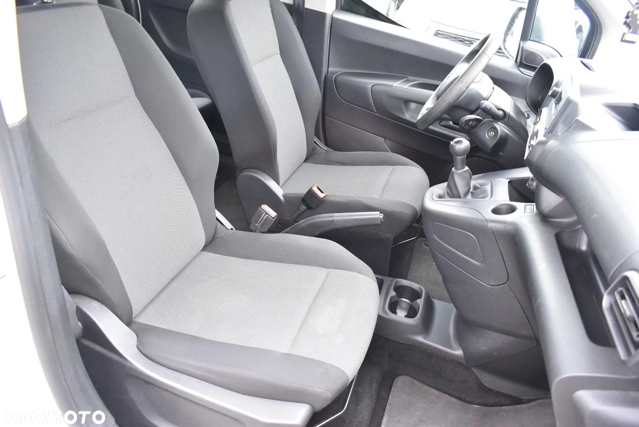 Toyota Proace City Verso 1.5 D-4D Business - 19