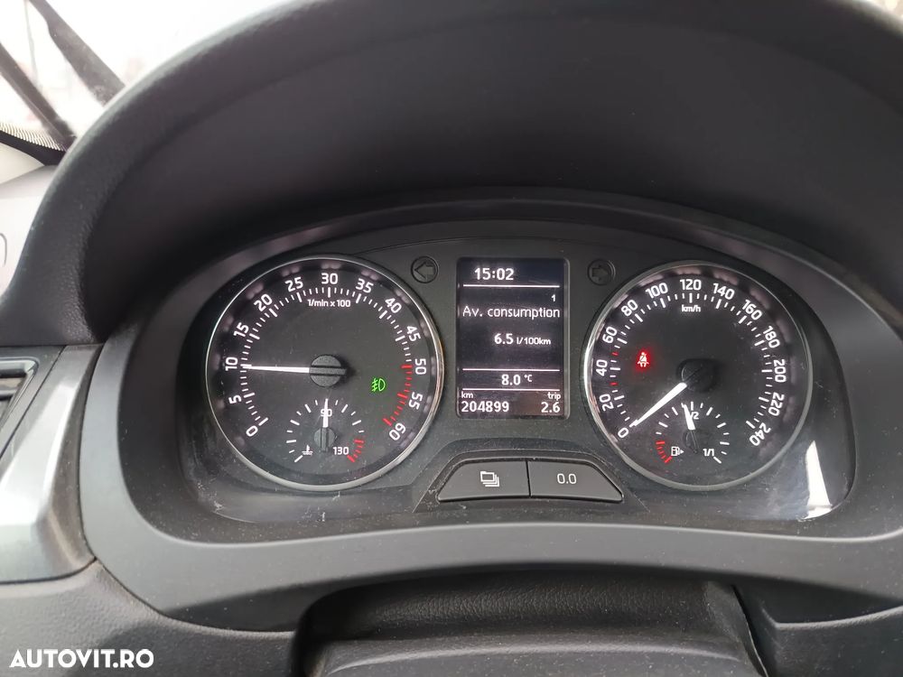 Skoda RAPID 1.6 TDI Active - 6