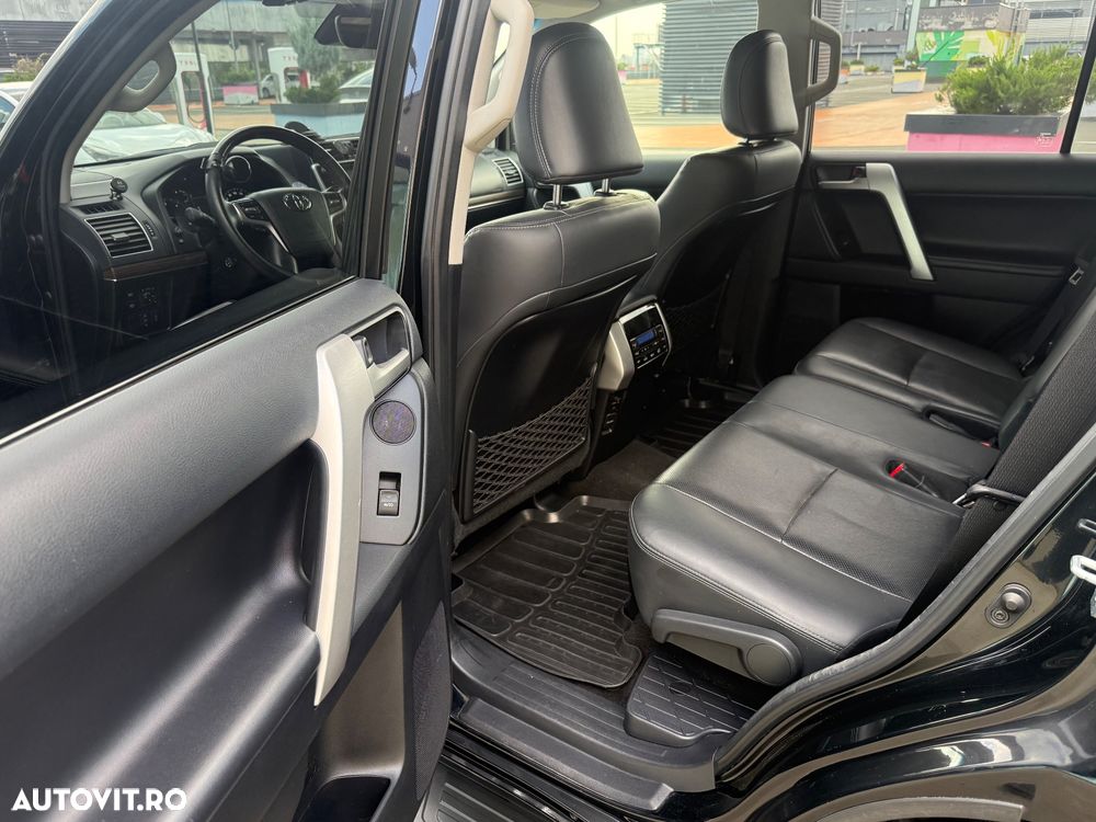 Toyota Land Cruiser 2.8l D-4D 204 CP A/T 7 locuri Luxury AVS Black - 12