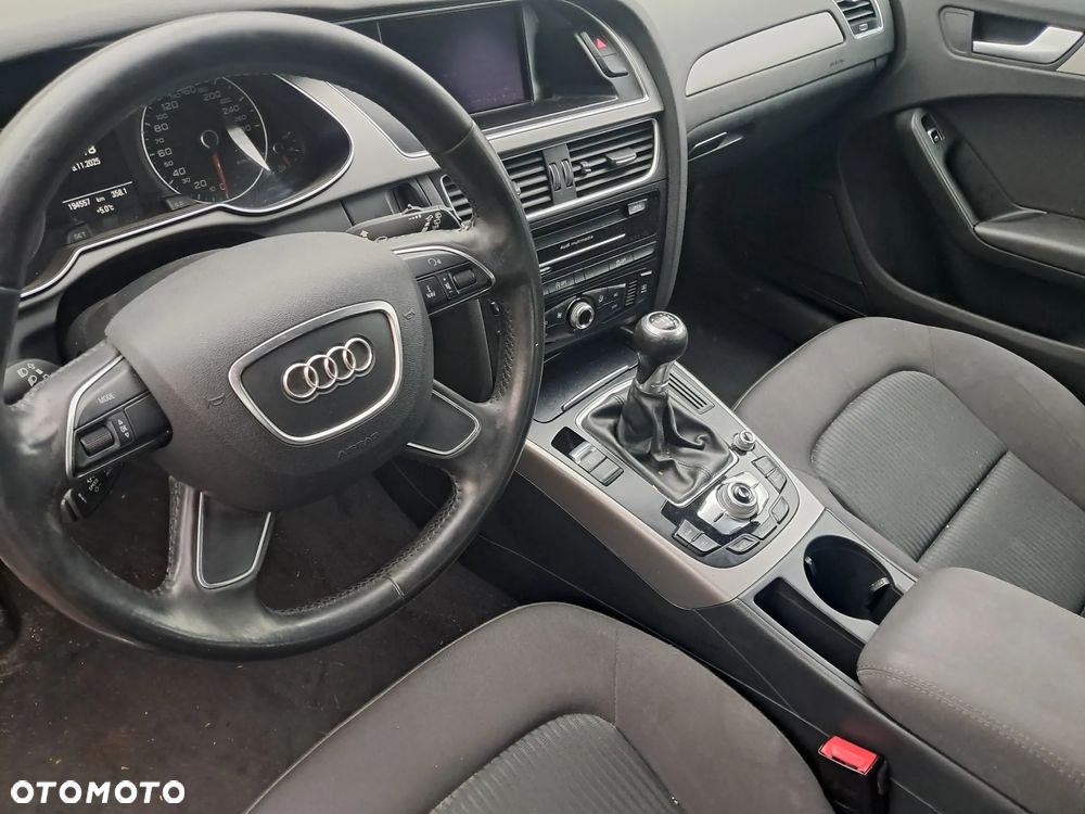 Audi A4 Avant 2.0 TDI DPF Ambiente - 7