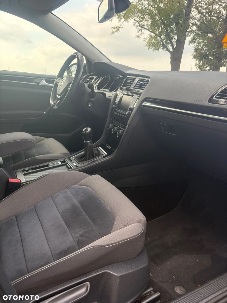 Volkswagen Golf 1.4 TSI BMT Highline - 17