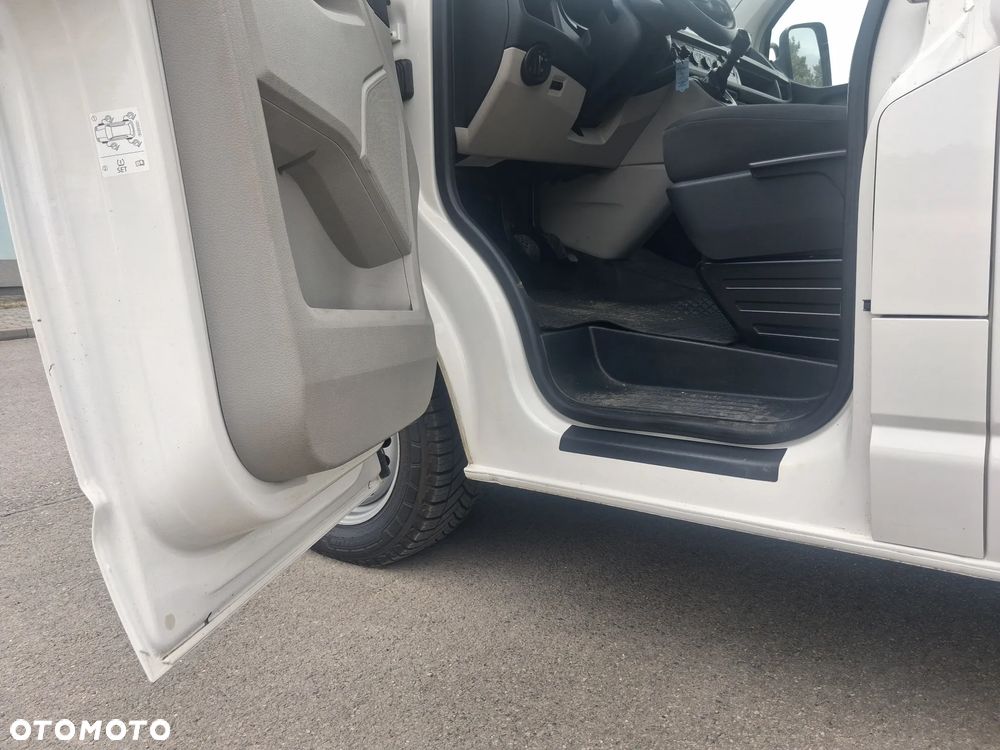 Volkswagen Transporter T6 - 22