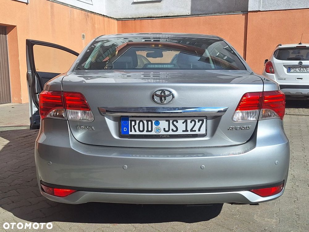 Toyota Avensis 1.8 Business Edition - 11