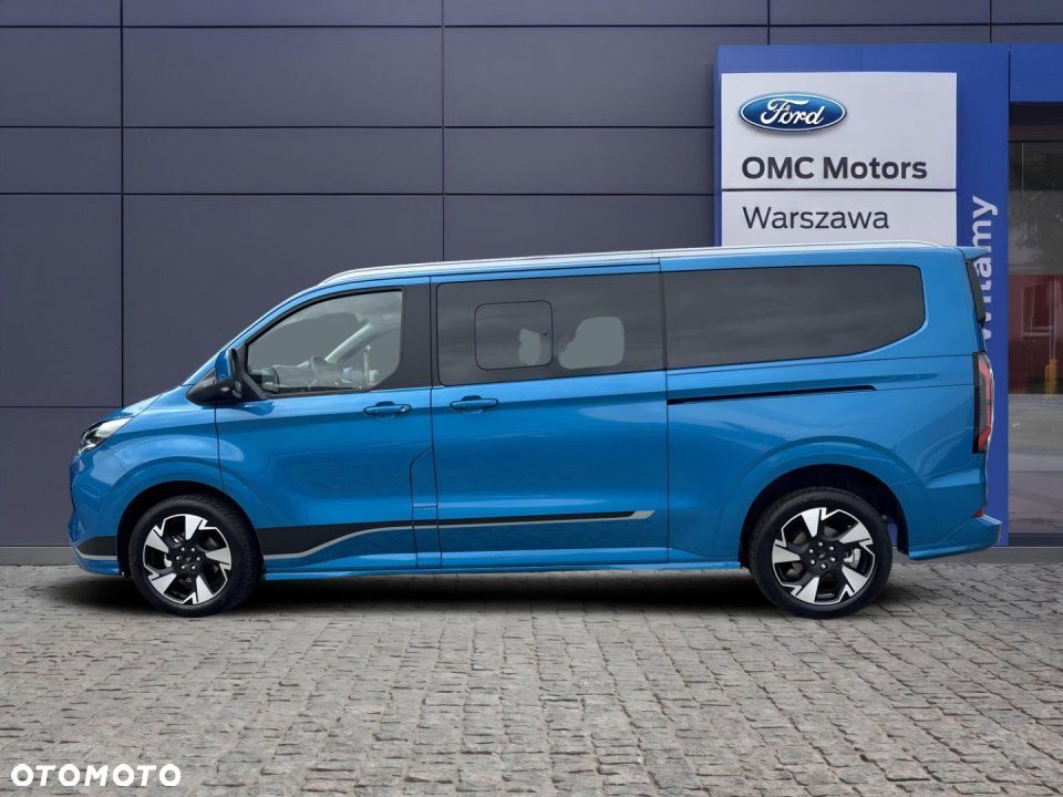 Ford Tourneo Custom - 3