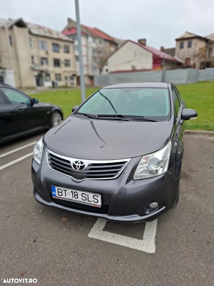 Toyota Avensis 2.0 D-4D Executive - 1