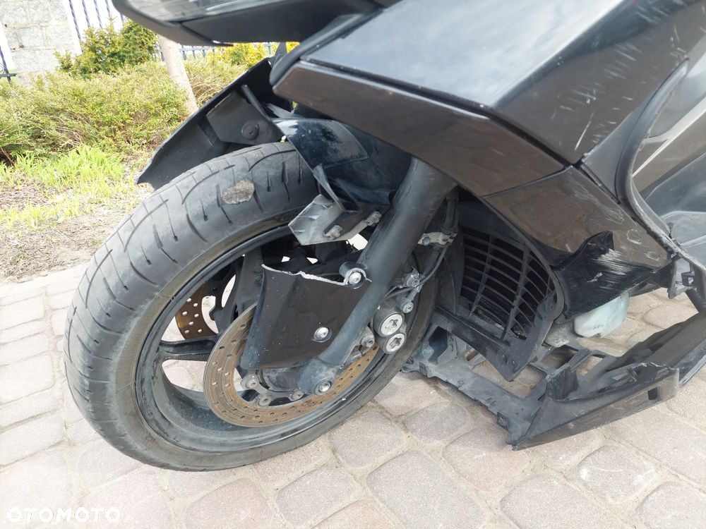 Yamaha Tmax - 21