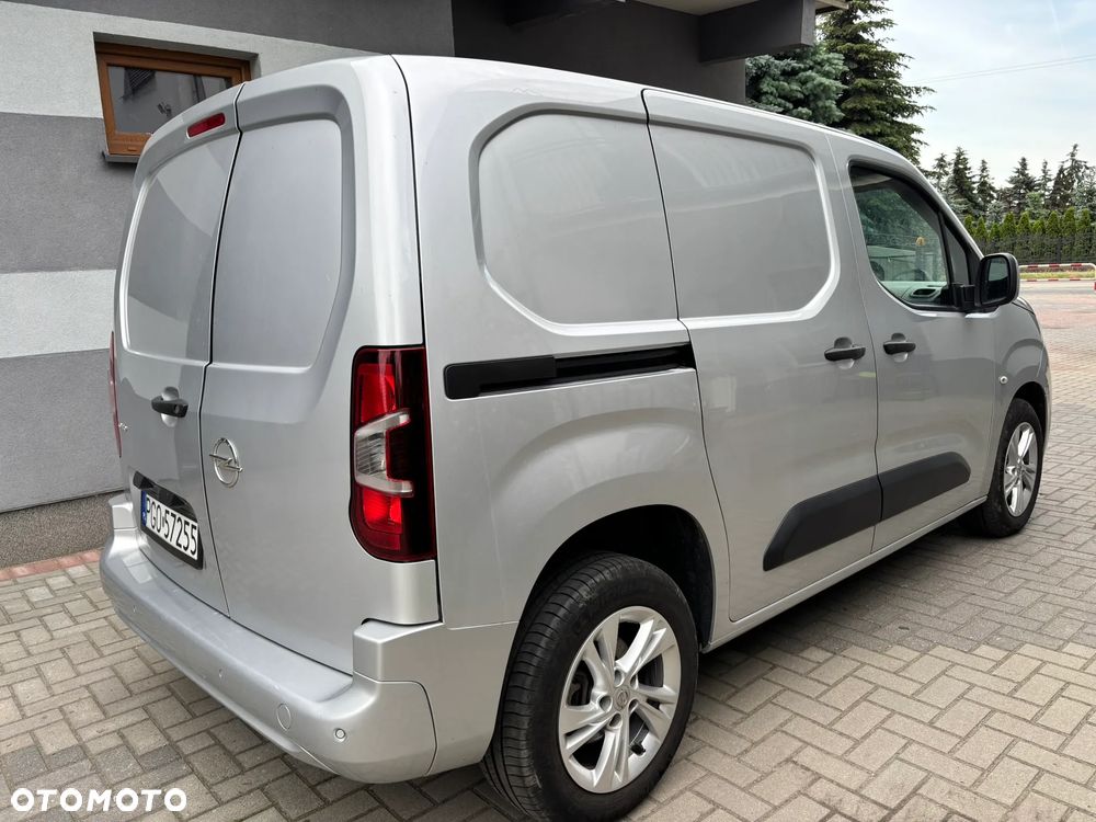 Opel Combo 1.5 CDTI Essentia - 7