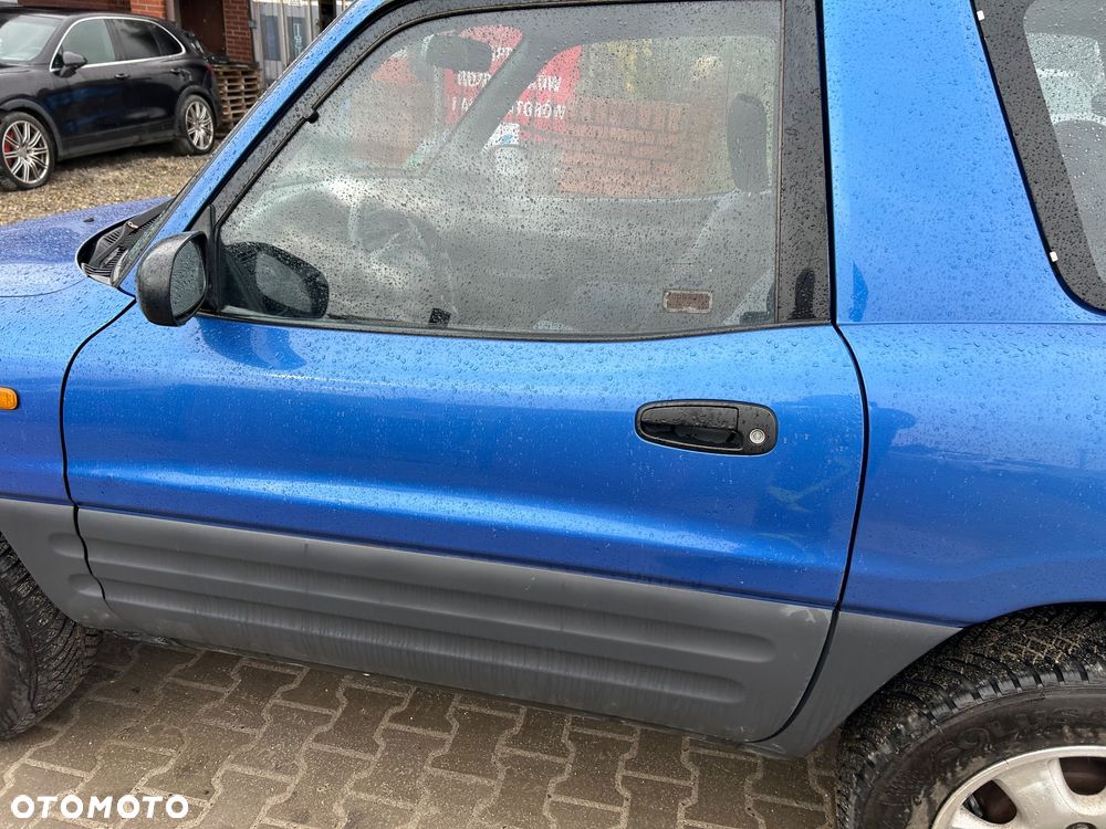 Toyota RAV4 - 13