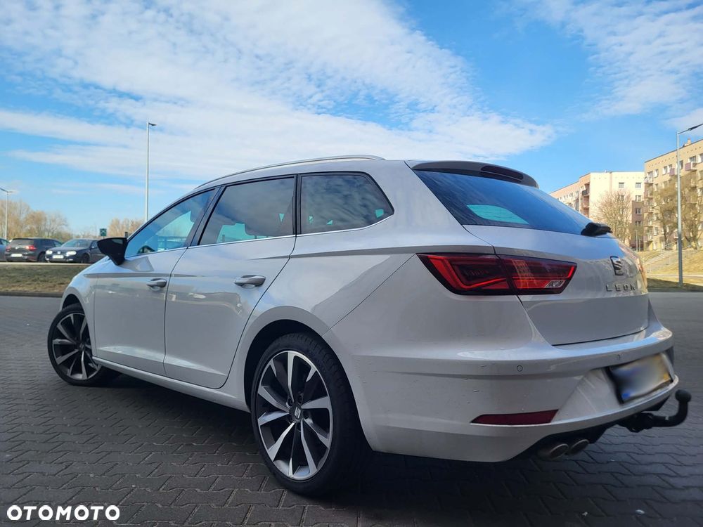 Seat Leon Sportstourer 2.0 TDI Start&Stop DSG XCELLENCE - 6