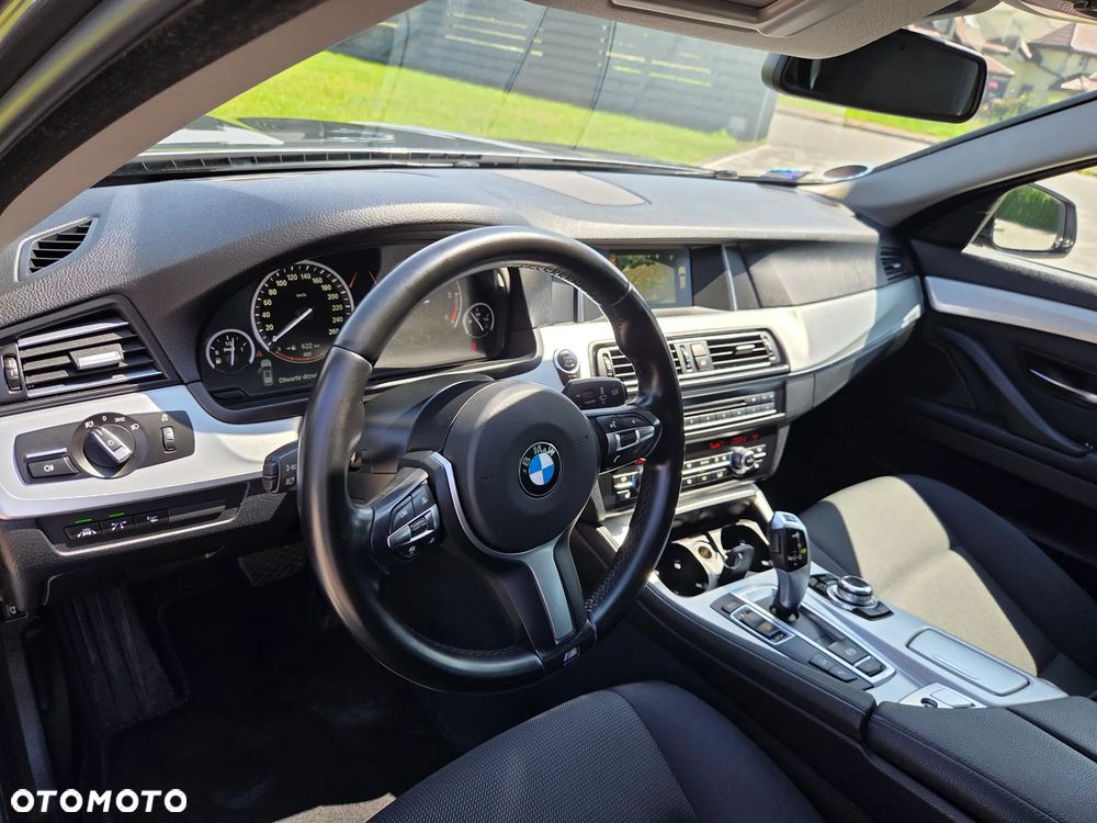 BMW Seria 5 520d xDrive Luxury Line - 11