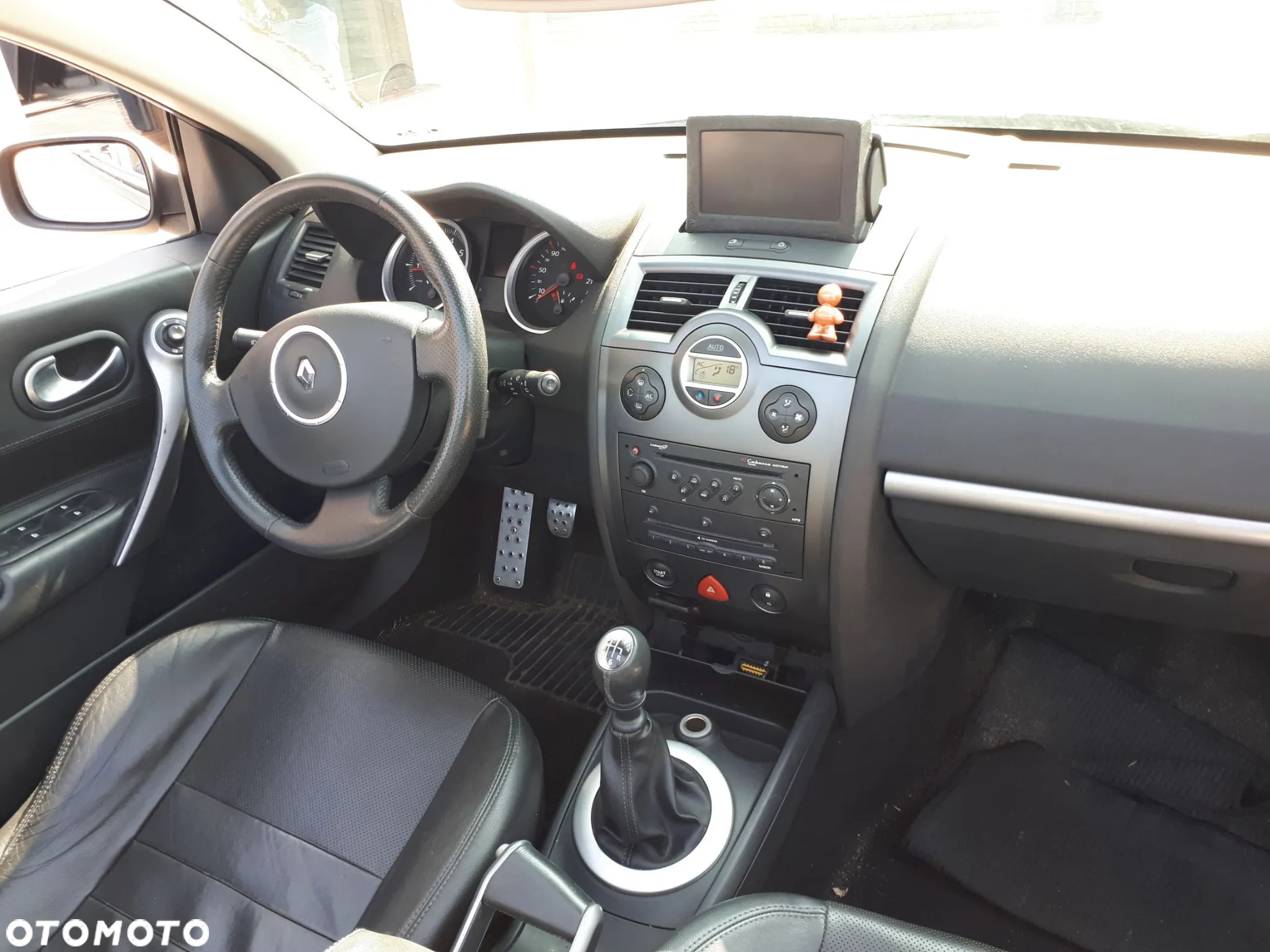 RENAULT MEGANE II LIFT CABRIO 05-09 2.0 16V KLAPA TYŁ TYLNA TED69 - 30