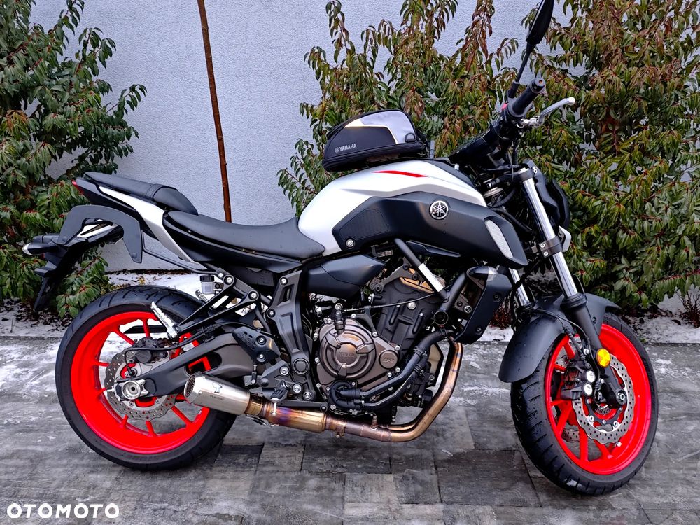 Yamaha MT - 5
