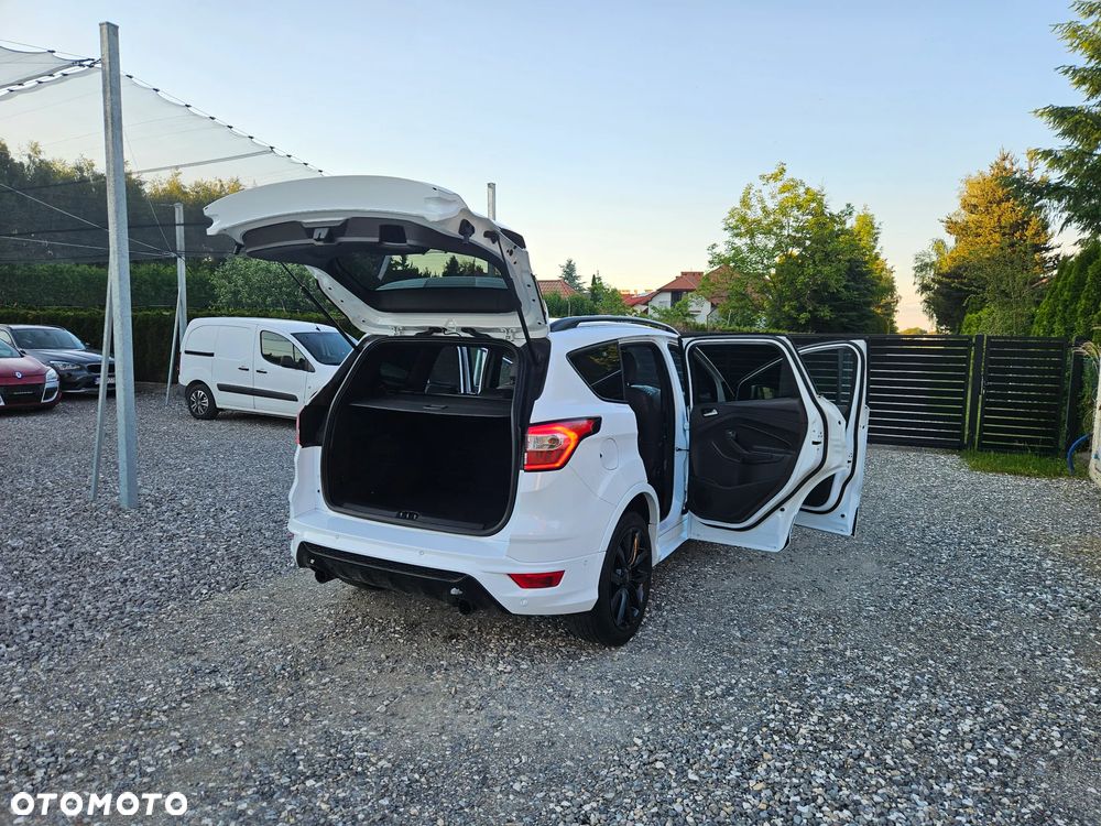 Ford Kuga - 22