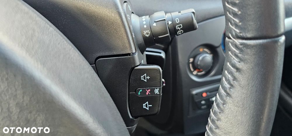 Renault Clio 1.2 16V 75 Dynamique - 30