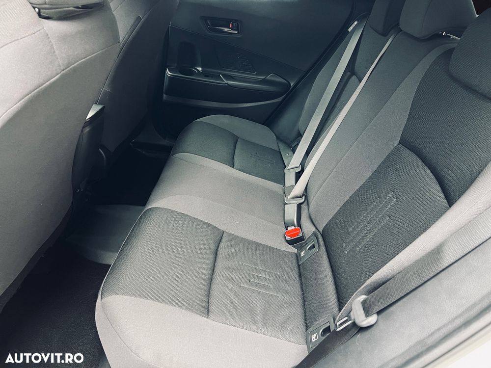 Toyota C-HR 2.0 PHEV 223 CP 4x2 CVT Dynamic - 21