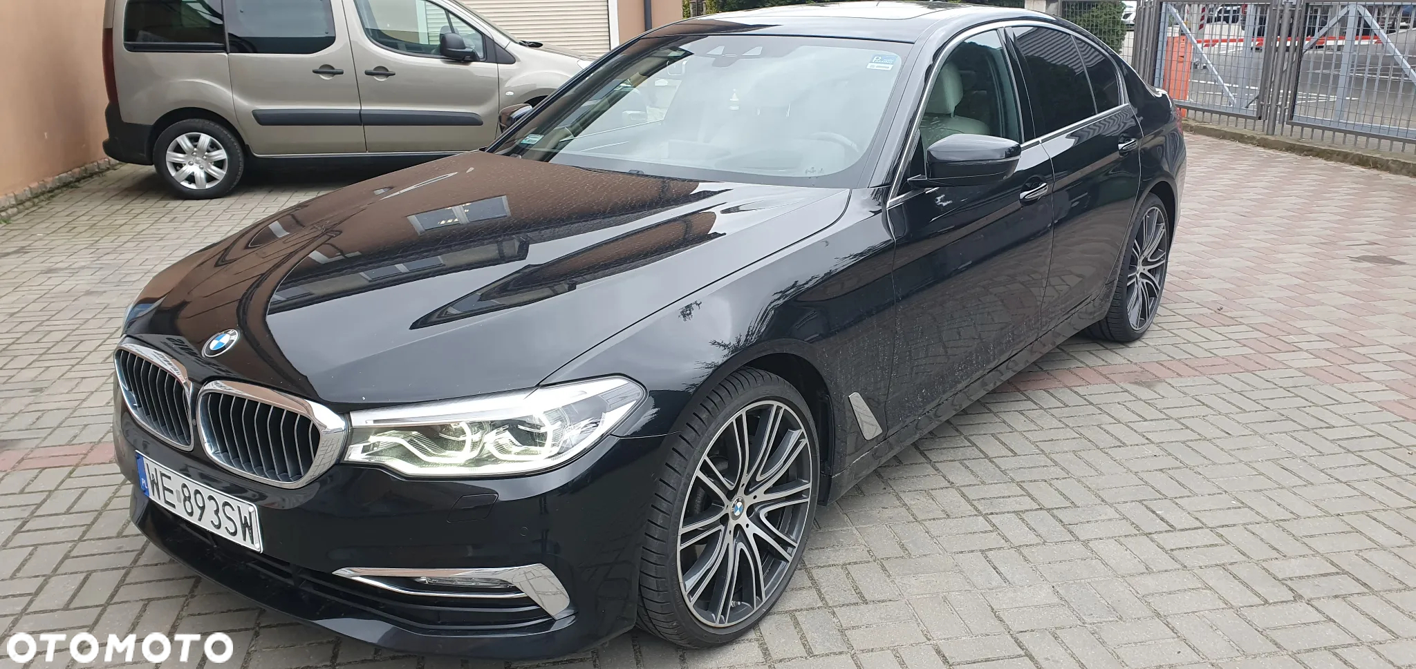 BMW Seria 5 530d xDrive Luxury Line - 7