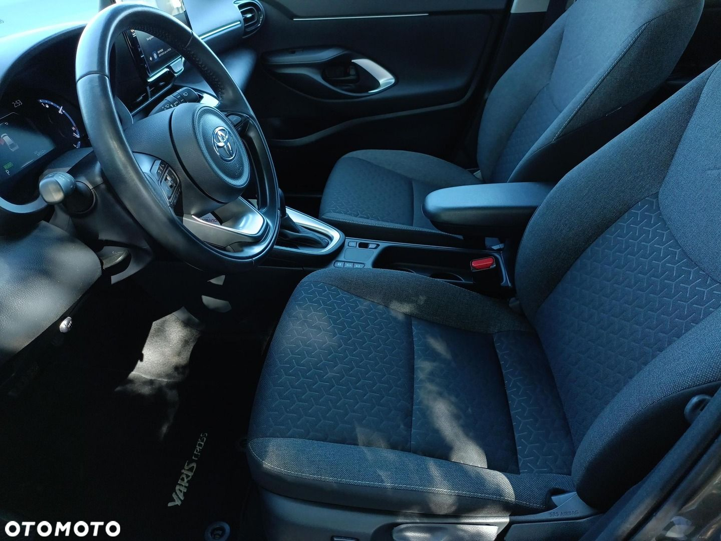 Toyota Yaris Cross - 12