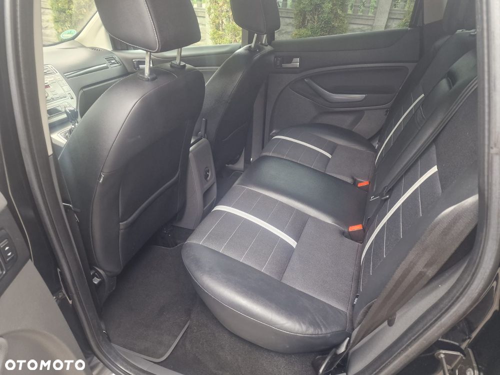 Ford Kuga 2.0 TDCi Titanium - 12