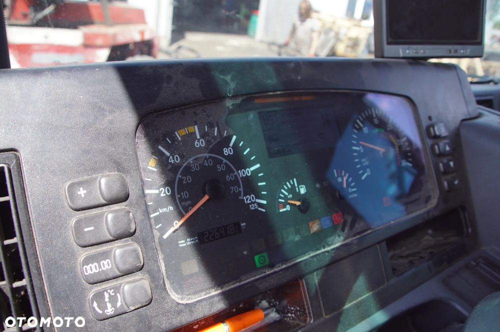 Auto na części - Mercedes Econic 225 tyś km OM926LA OM 926 LA 326 KM A9572704301 ALLISON TIDA 3200 2007R silnik skrzynia drzwi maska lampa rozrusznik most stacyjka licznik moduł sterownik komputer - 13