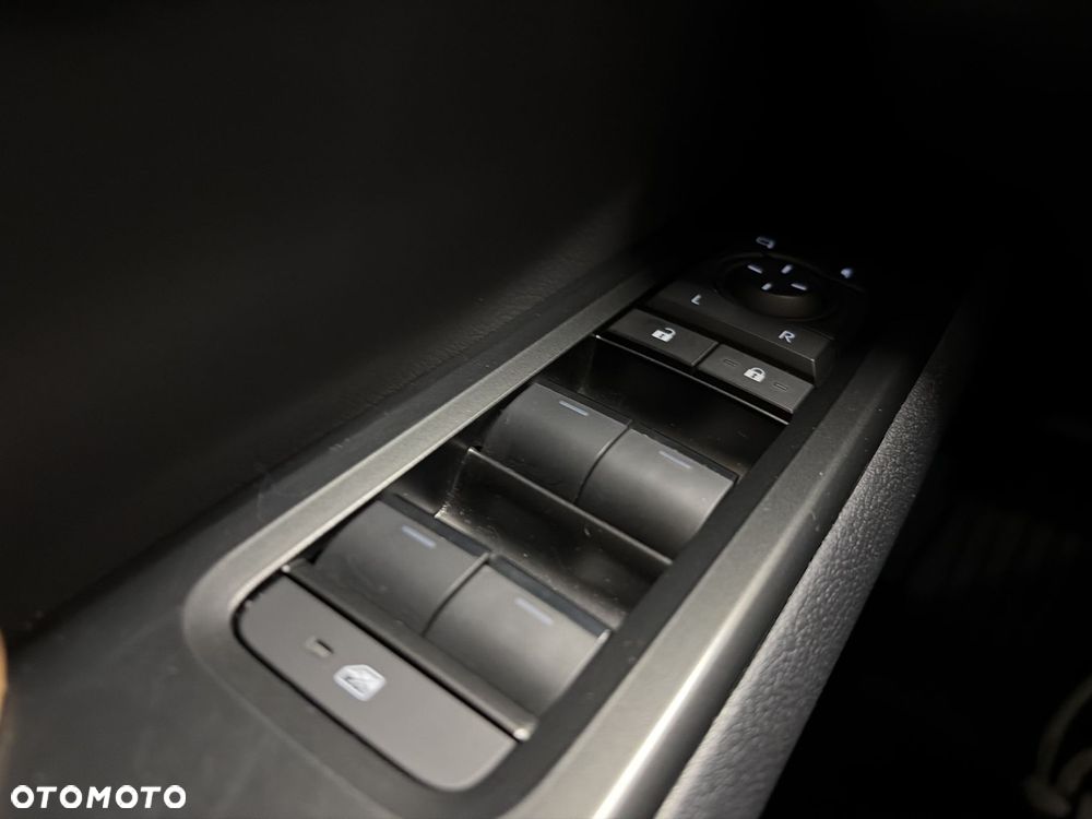 Lexus UX - 20
