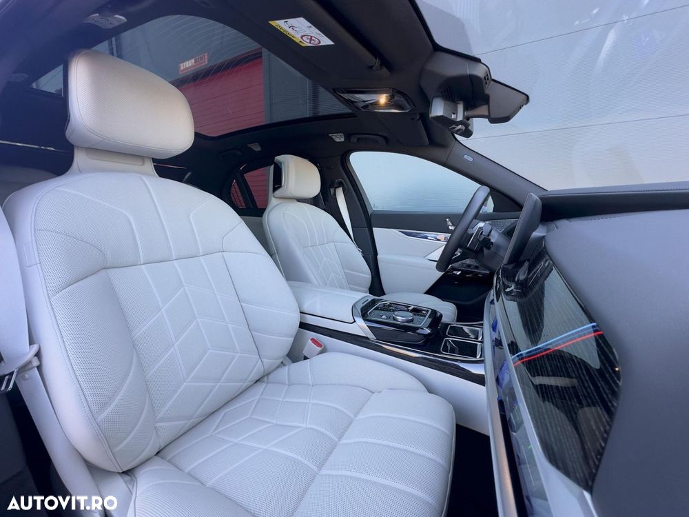 BMW Seria 7 750e xDrive - 26