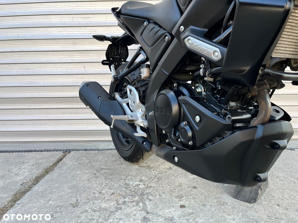 Yamaha MT - 24