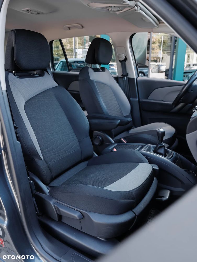 Citroën C4 Grand Picasso 1.2 PureTech Attraction - 14