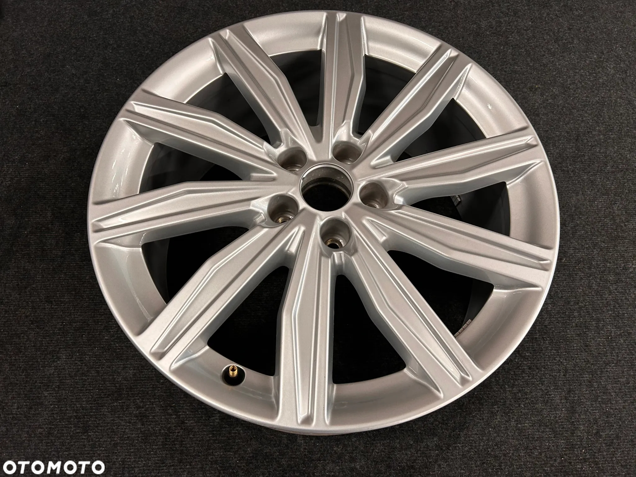 Alufelga Audi A6 C8 19 cali 5x112 1szt. Ładna! 4K0601025DS - 2