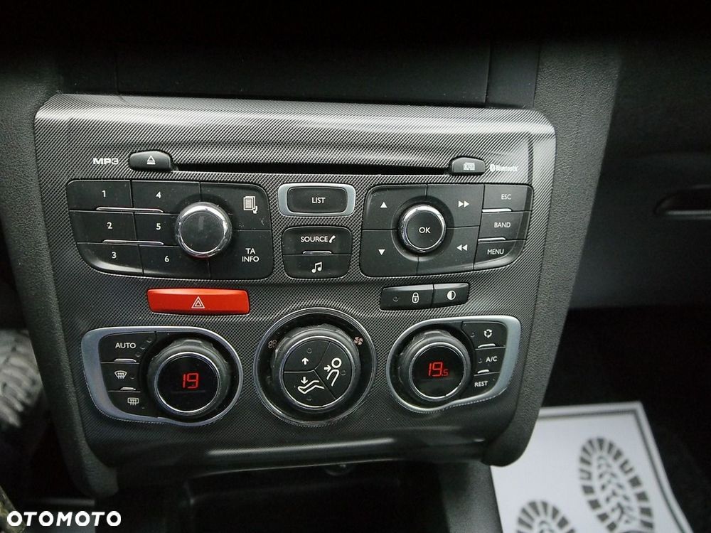 Citroën C4 e-HDi 110 Selection - 23