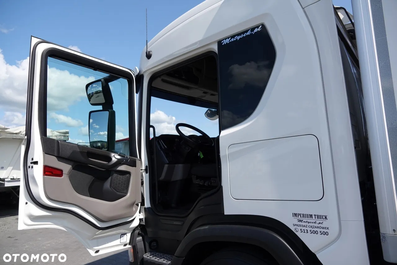 Scania P 410 / 6X2 / CHŁODNIA / SLÓWKA  / Agregat THERMO KING -  FRIGO BLOCK / 2X WINDA ZAŁADOWCZA / MUTITEMPERATURA/ OŚ PODNOSZONA PO ZŁOTYM KONTRAKCIE SERWISOWYM - 26