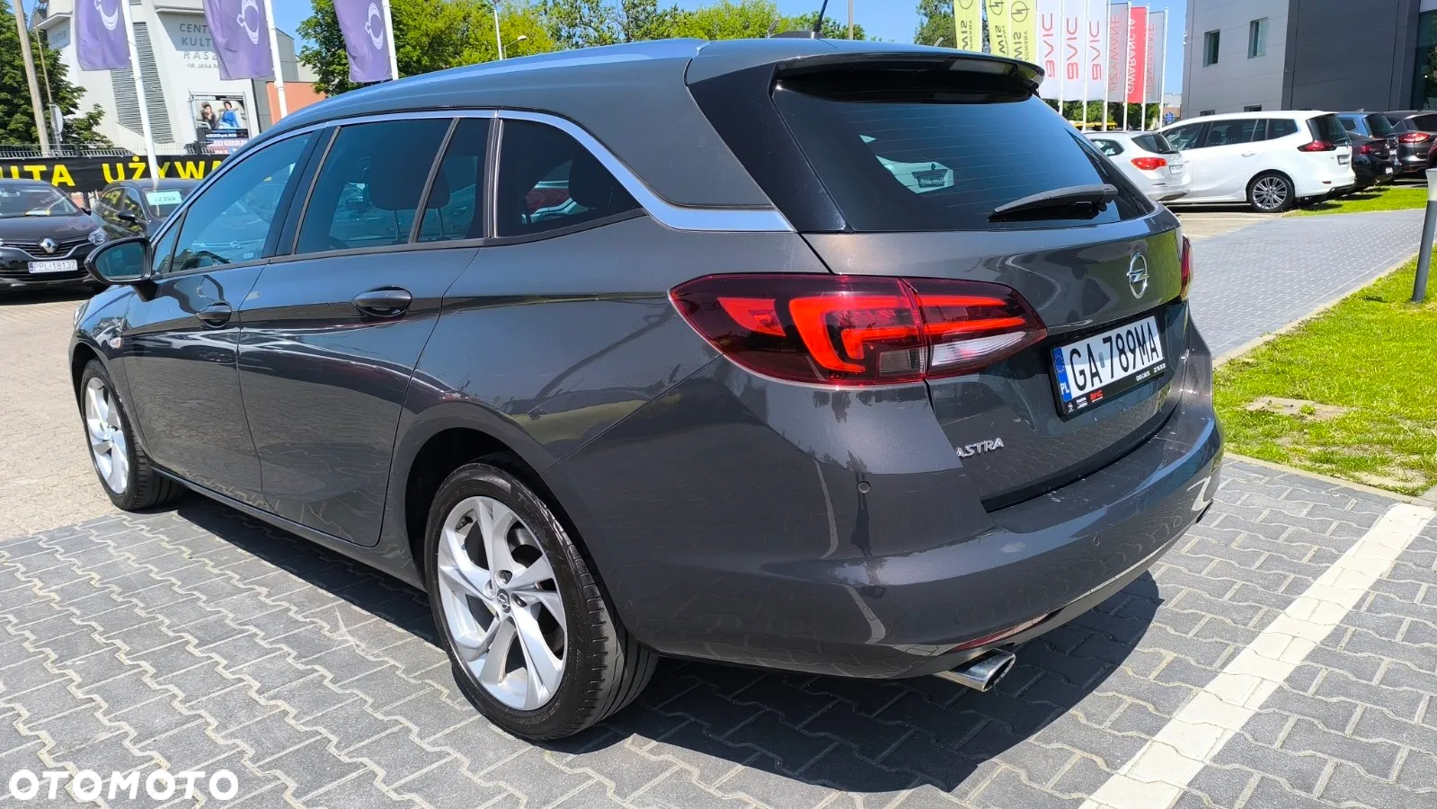 Opel Astra 1.6 Turbo Start/Stop Dynamic - 11