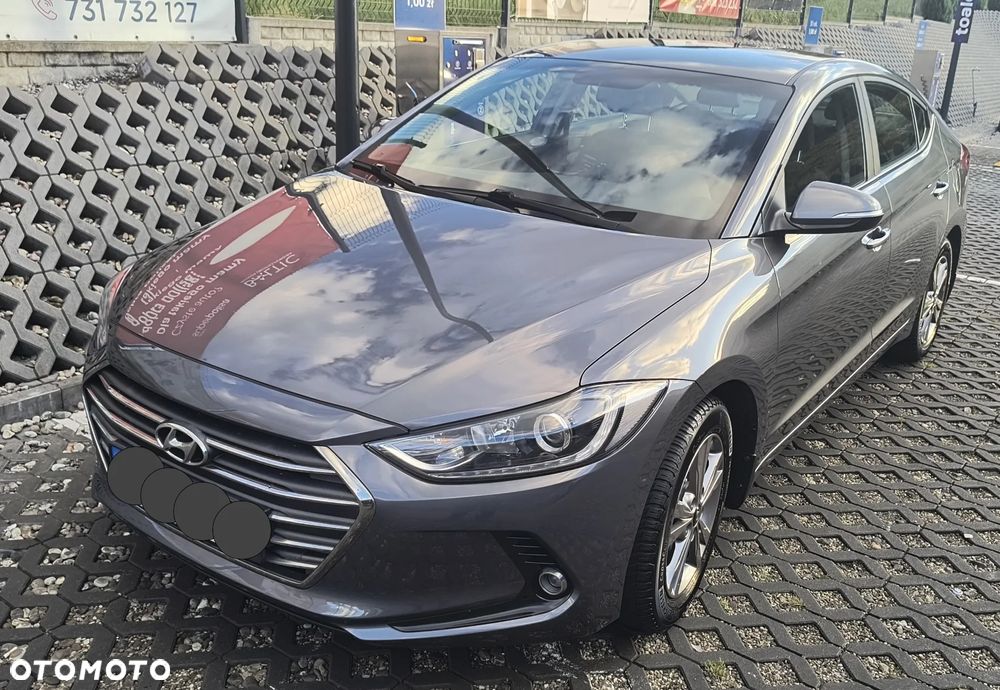 Hyundai Elantra 1.6 Comfort - 1